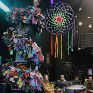 CLUB85 tinsel